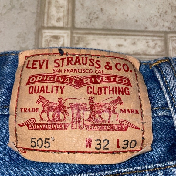 Levi’s 505 Red Tab straight fit jeans - Picture 8 of 8